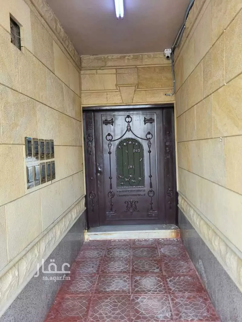 810 sqm building in Al Aziziyah 19