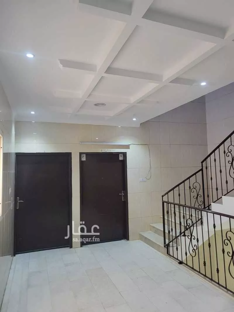 810 sqm building in Al Aziziyah 9