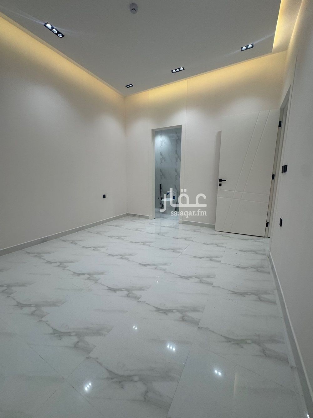 6 bedroom building in Al Zahrah, Riyadh 10