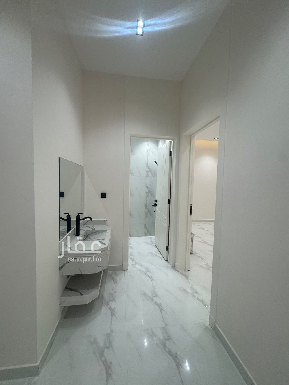 6 bedroom building in Al Zahrah, Riyadh 8