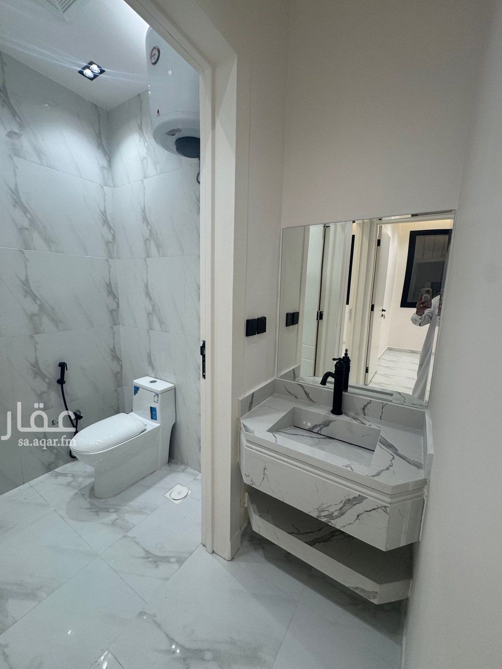 6 bedroom building in Al Zahrah, Riyadh 9