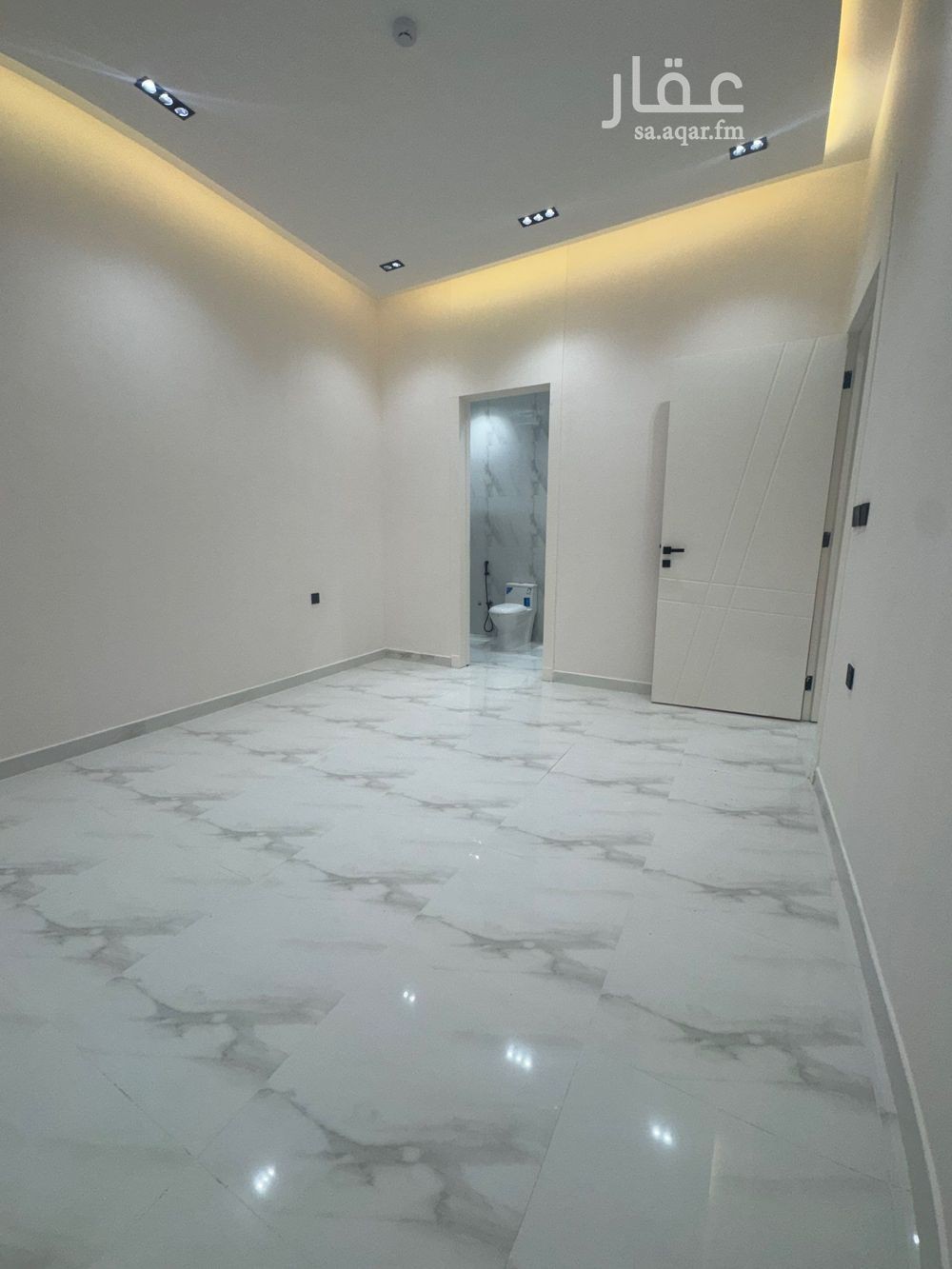 6 bedroom building in Al Zahrah, Riyadh 3