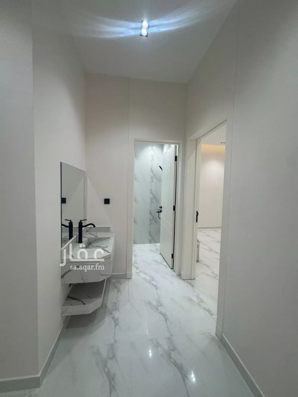 عمارة 138 م² في الزهرة 8