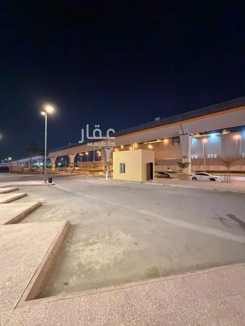 محل 10000 م² في العريجاء الوسطى 5