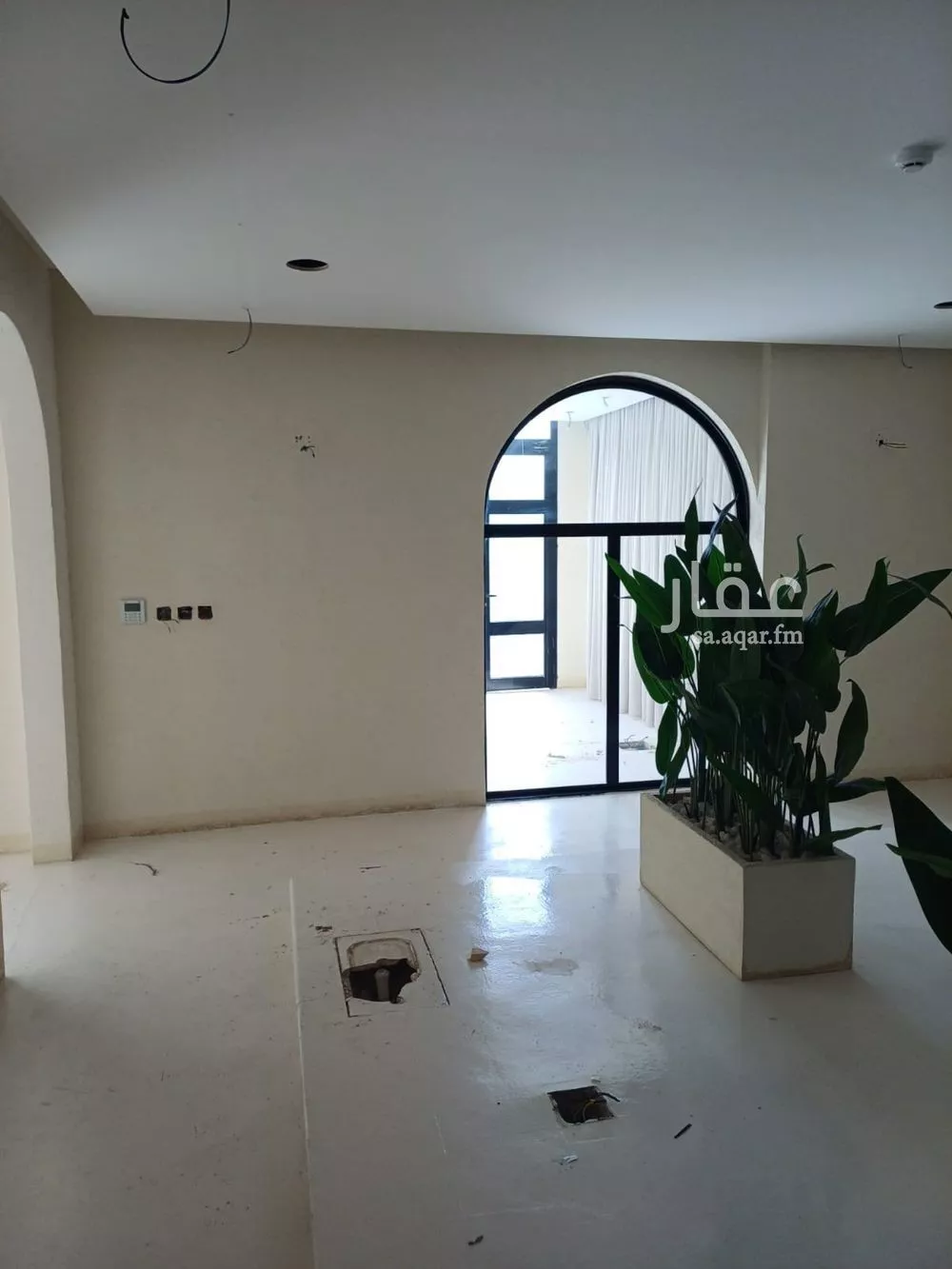 178 sqm shop in Al Malqa 2