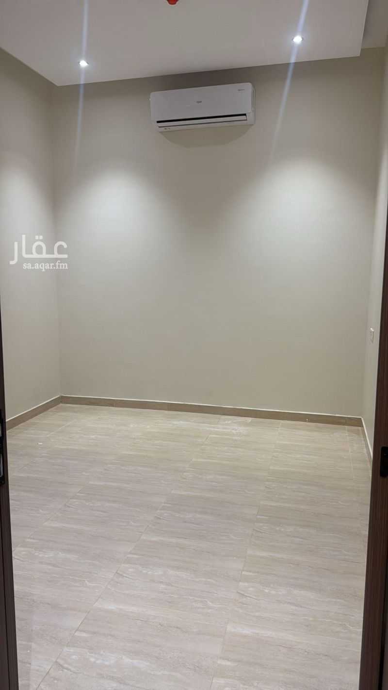 24 bedroom building in Al Malaz, Riyadh 2