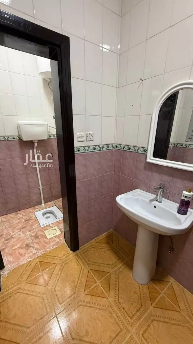 444 sqm building in Al Aziziyah 3