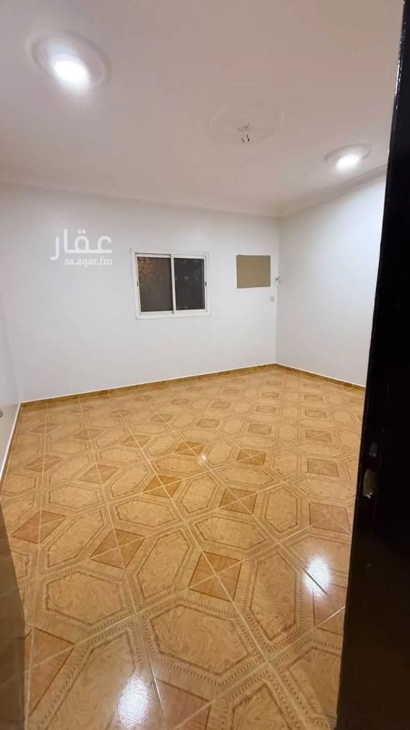 444 sqm building in Al Aziziyah 6