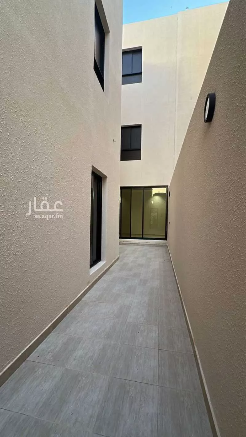 عمارة 840 م² في طويق 11