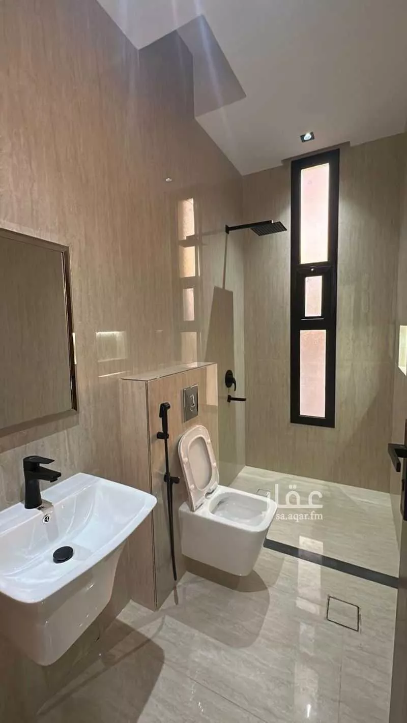 عمارة 840 م² في طويق 4