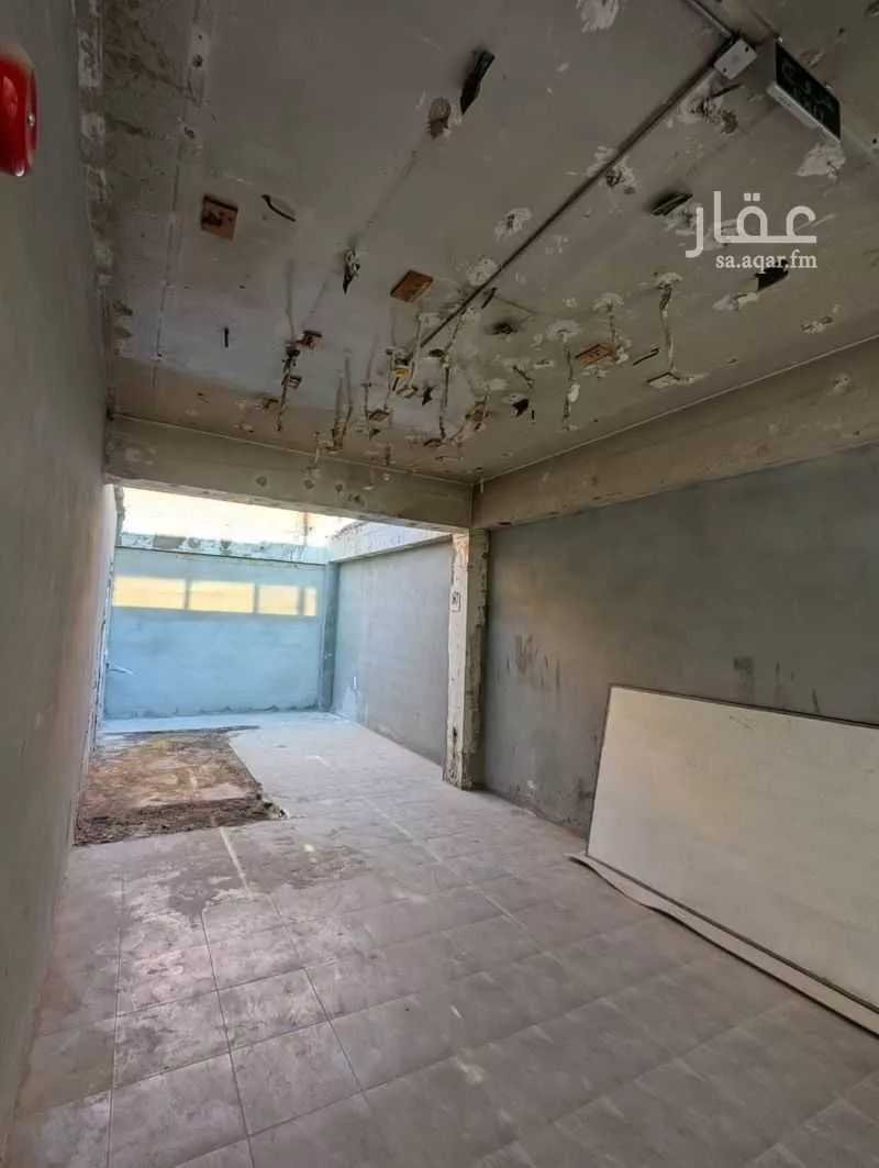 محل 50 م² في النموذجية 2