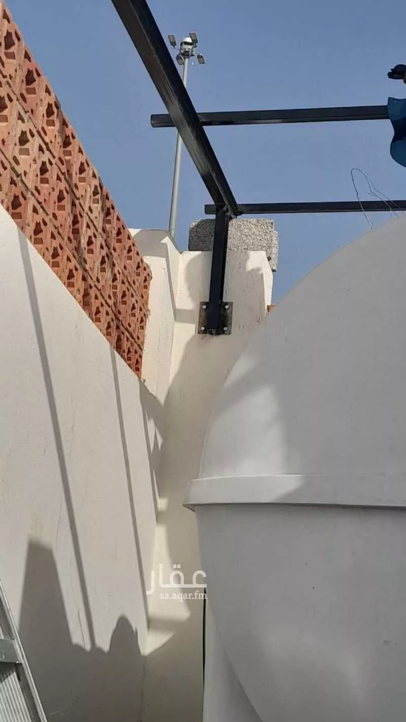 محل 1 م² في التعاون 4
