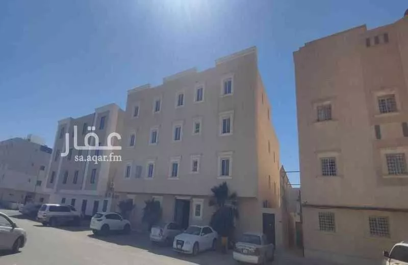 عمارة 637 م² في العقيق 2