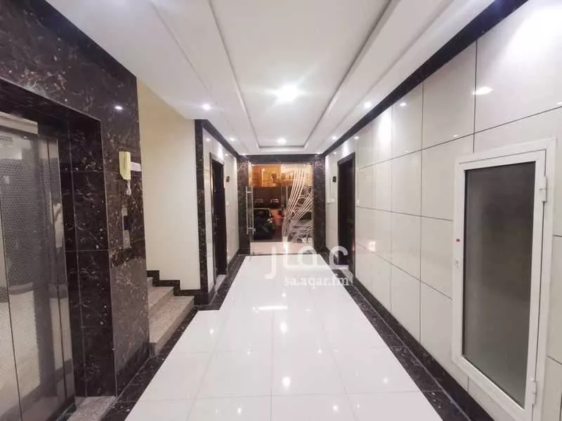 عمارة 637 م² في العقيق 5