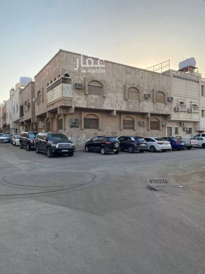 298 sqm building in Umm Al Hamam Al Sharqi 6
