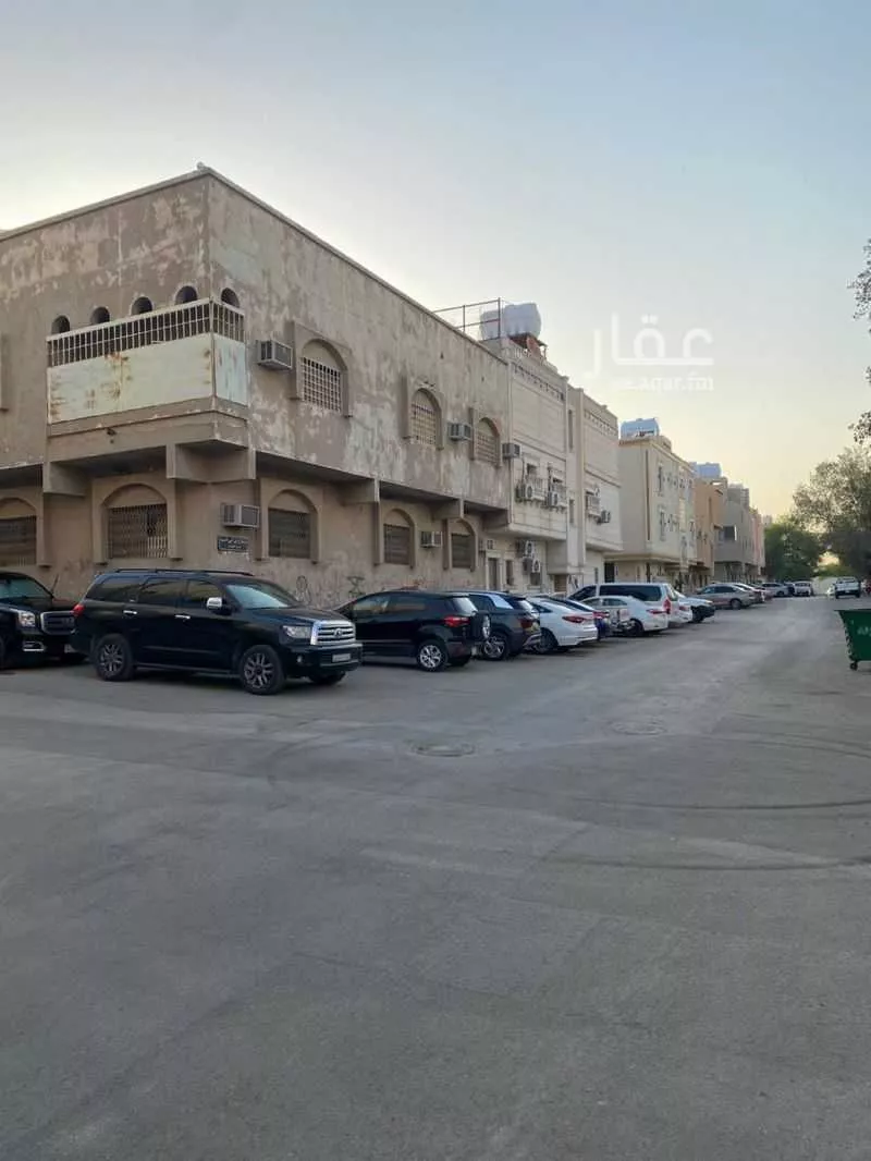 298 sqm building in Umm Al Hamam Al Sharqi 7