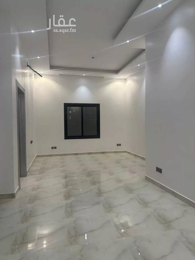 900 sqm building in Qurtubah 11