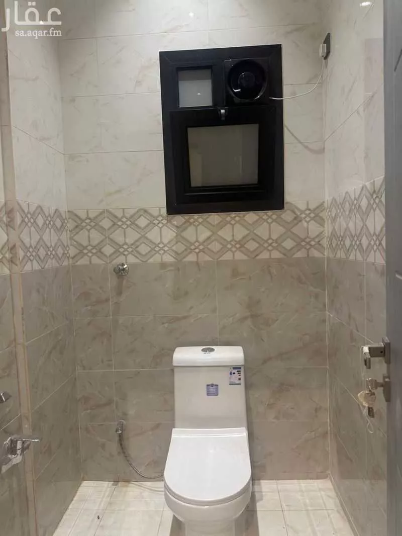 900 sqm building in Qurtubah 7