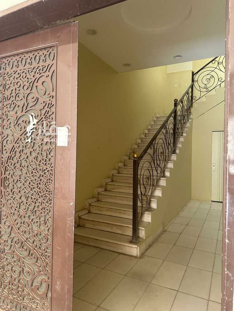 7 bedroom building in Al Yasmin, Riyadh 2