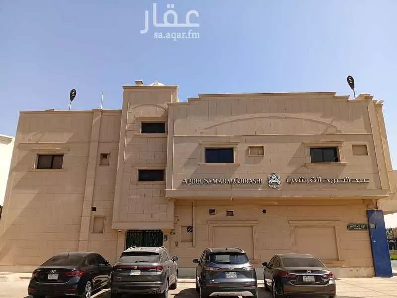 825 sqm building in Al Hamra 4