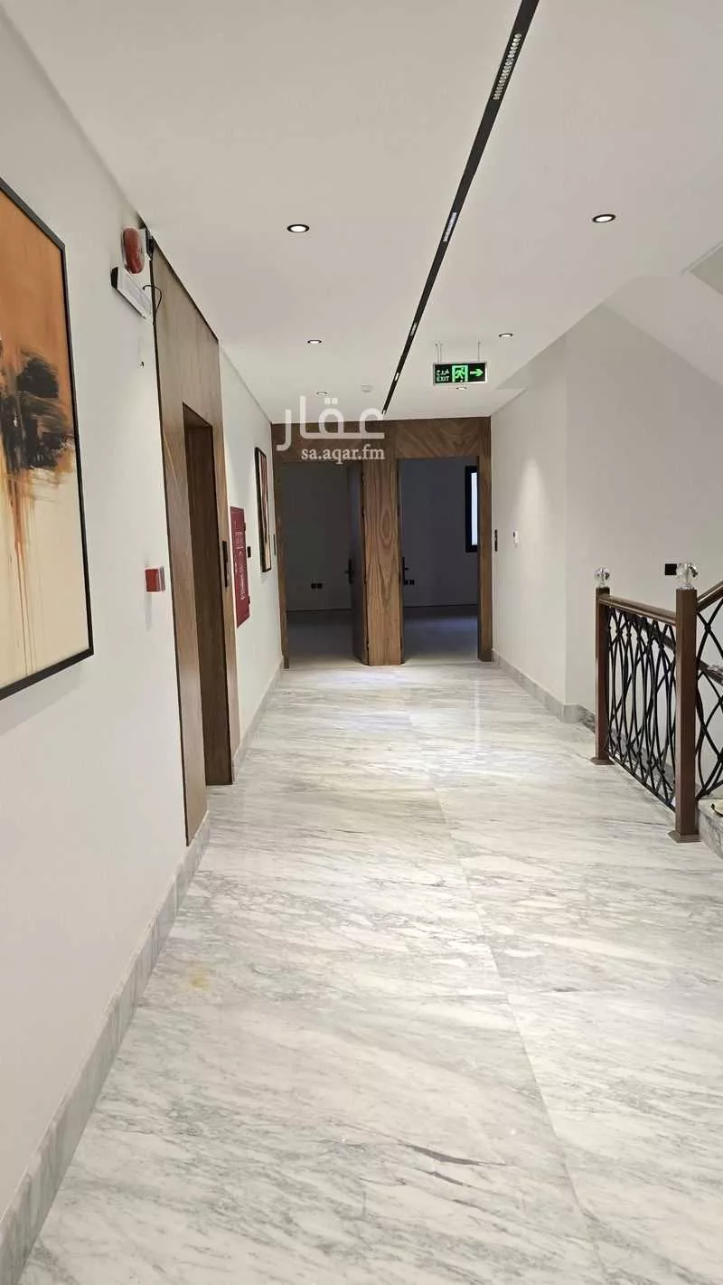 عمارة 840 م² في النهضة 12