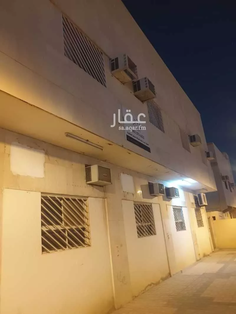 عمارة 810 م² في النهضة 5