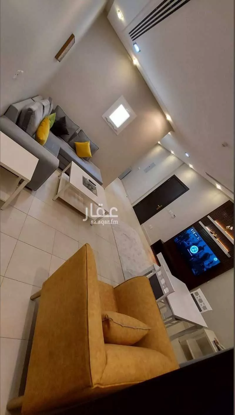 عمارة 1500 م² في الشهداء 12
