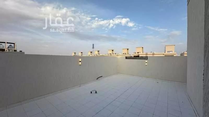 عمارة 600 م² في طويق 6