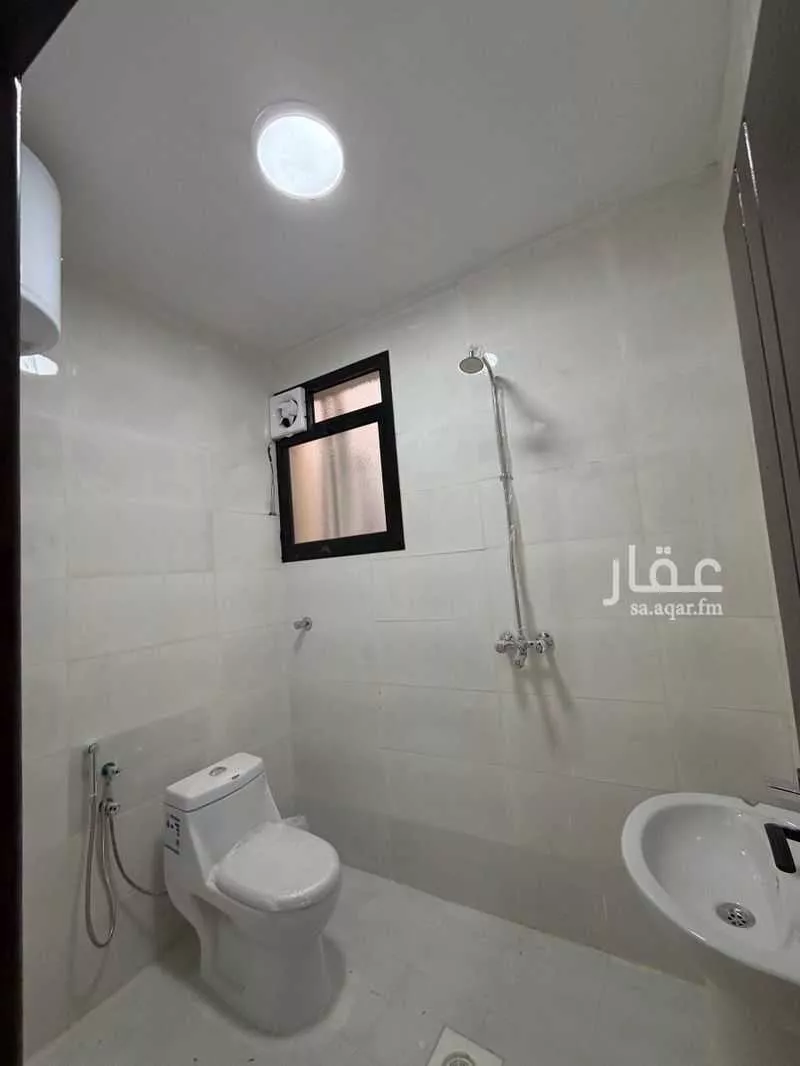 عمارة 234 م² في ام الحمام الشرقي 9