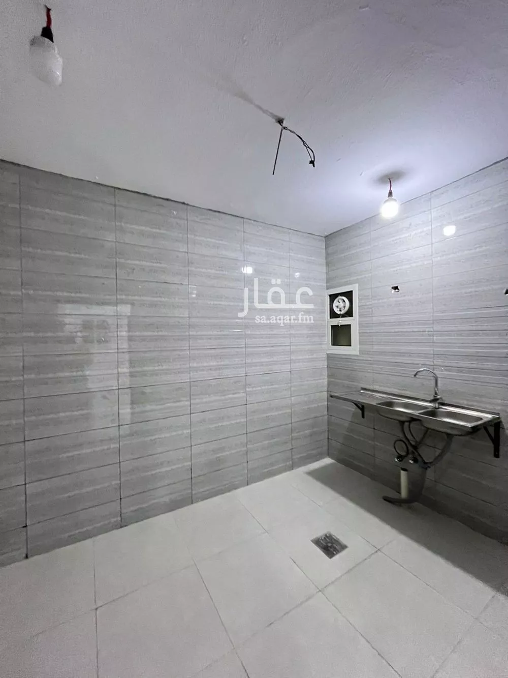 عمارة 239 م² في منفوحة الجديدة 2
