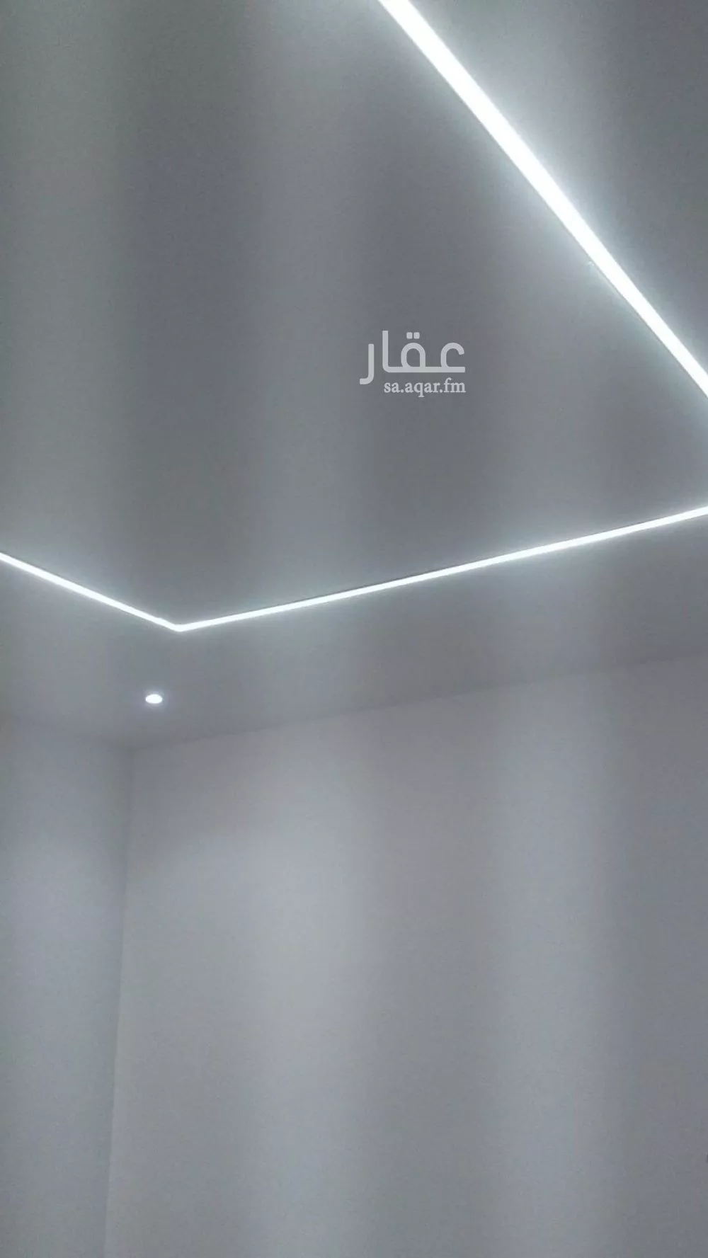 عمارة 239 م² في منفوحة الجديدة 8