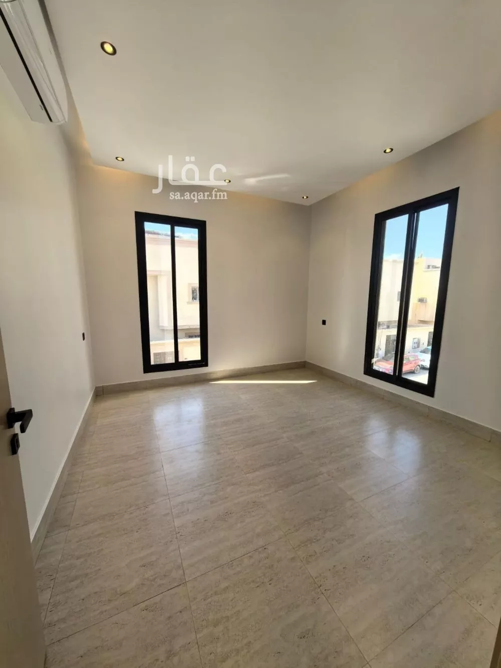 150 sqm building in Umm Al Hamam Al Sharqi 17