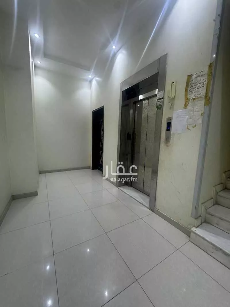 1650 sqm building in Al Rimal 6