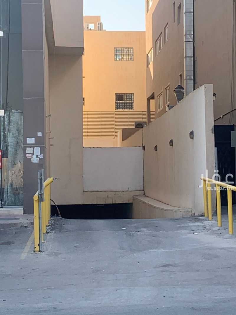50 bedroom building in Al Hamra, Riyadh 5