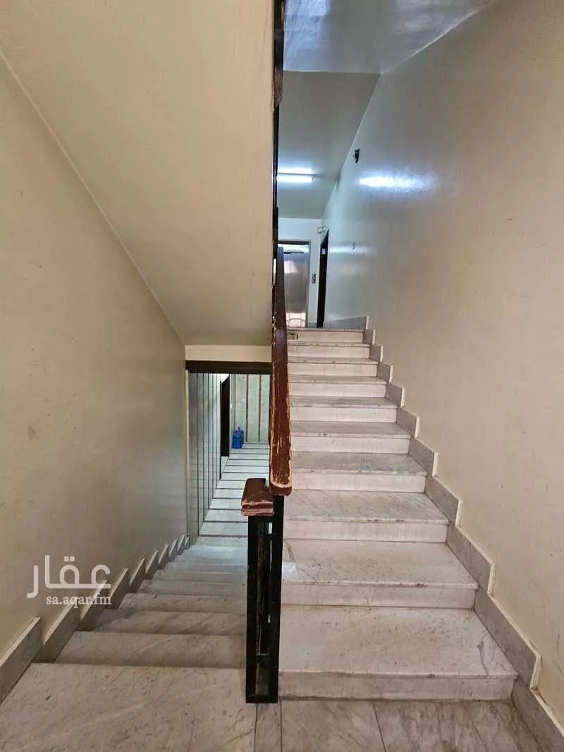 عمارة 400 م² في الوزارات 11