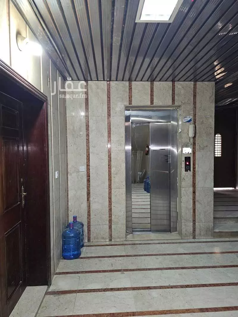 عمارة 400 م² في الوزارات 7