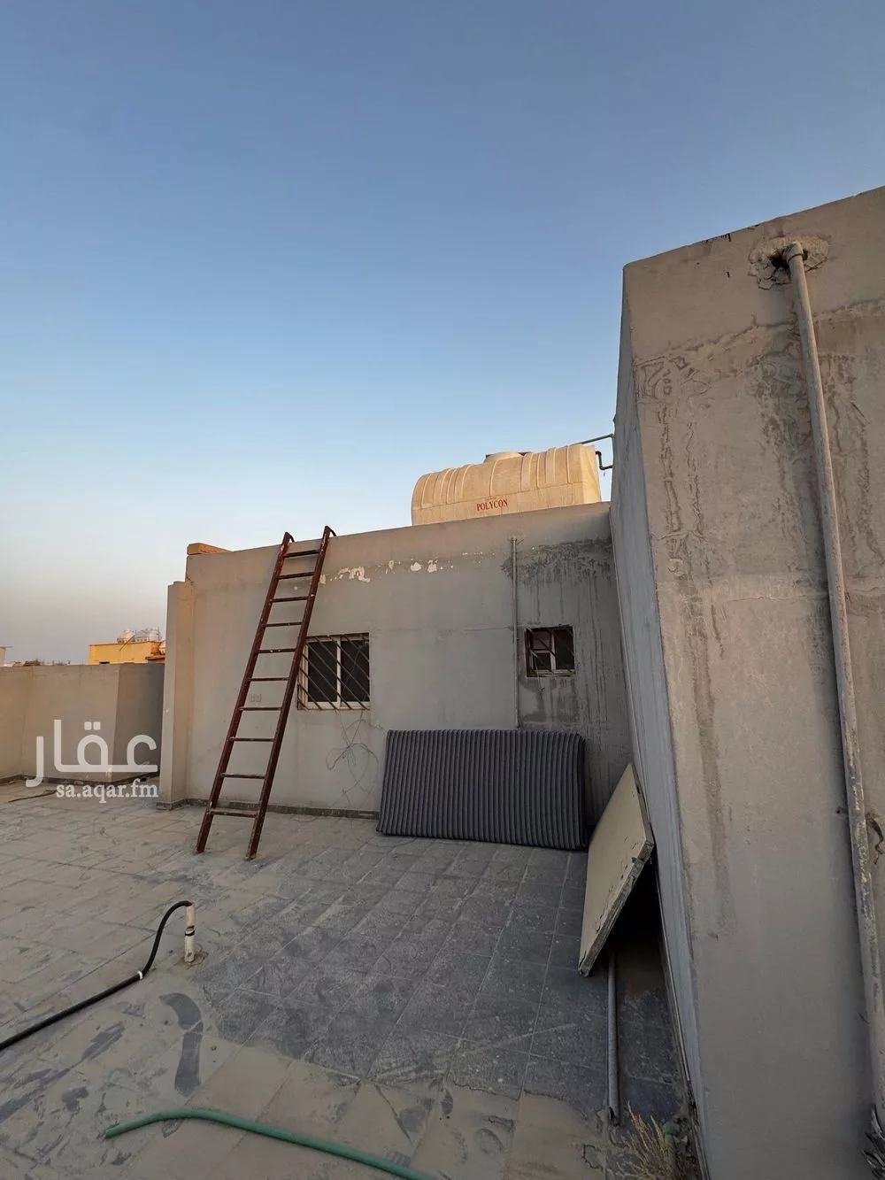 عمارة 483 م² في الملز 18
