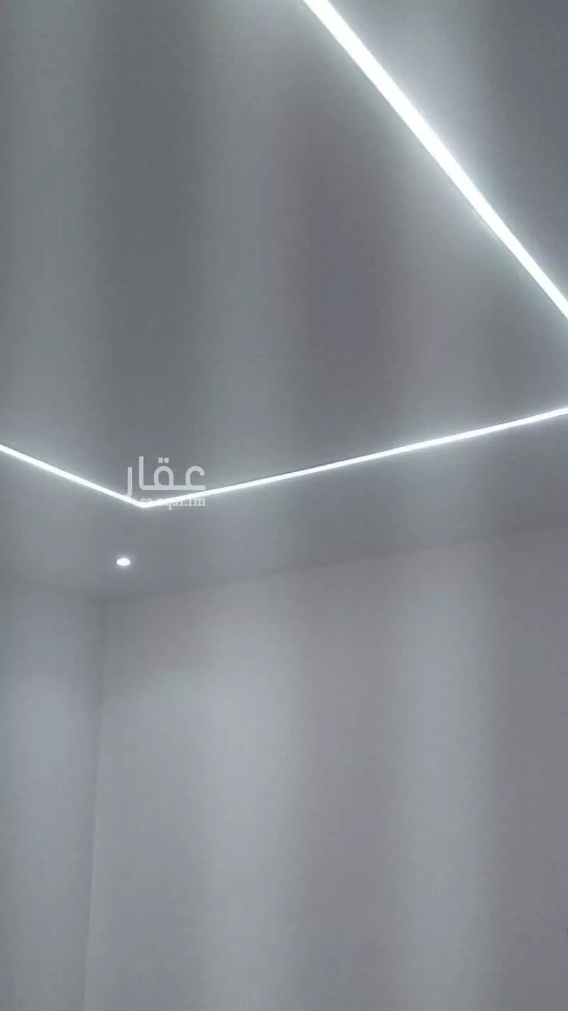 239 sqm building in Manfuhah Al Jadidah 3