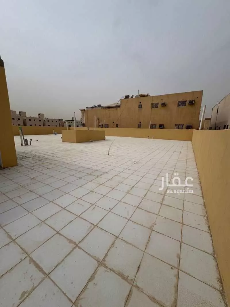 عمارة 750 م² في النظيم 5
