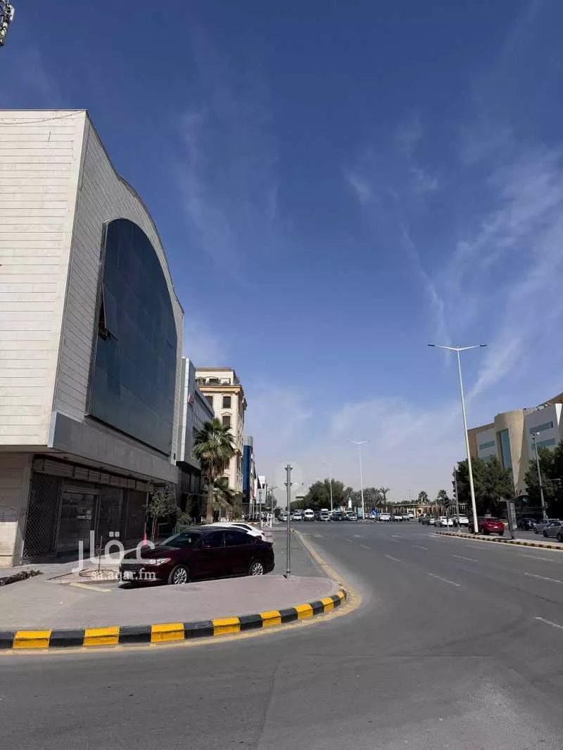 1135 sqm building in Al Malaz 4