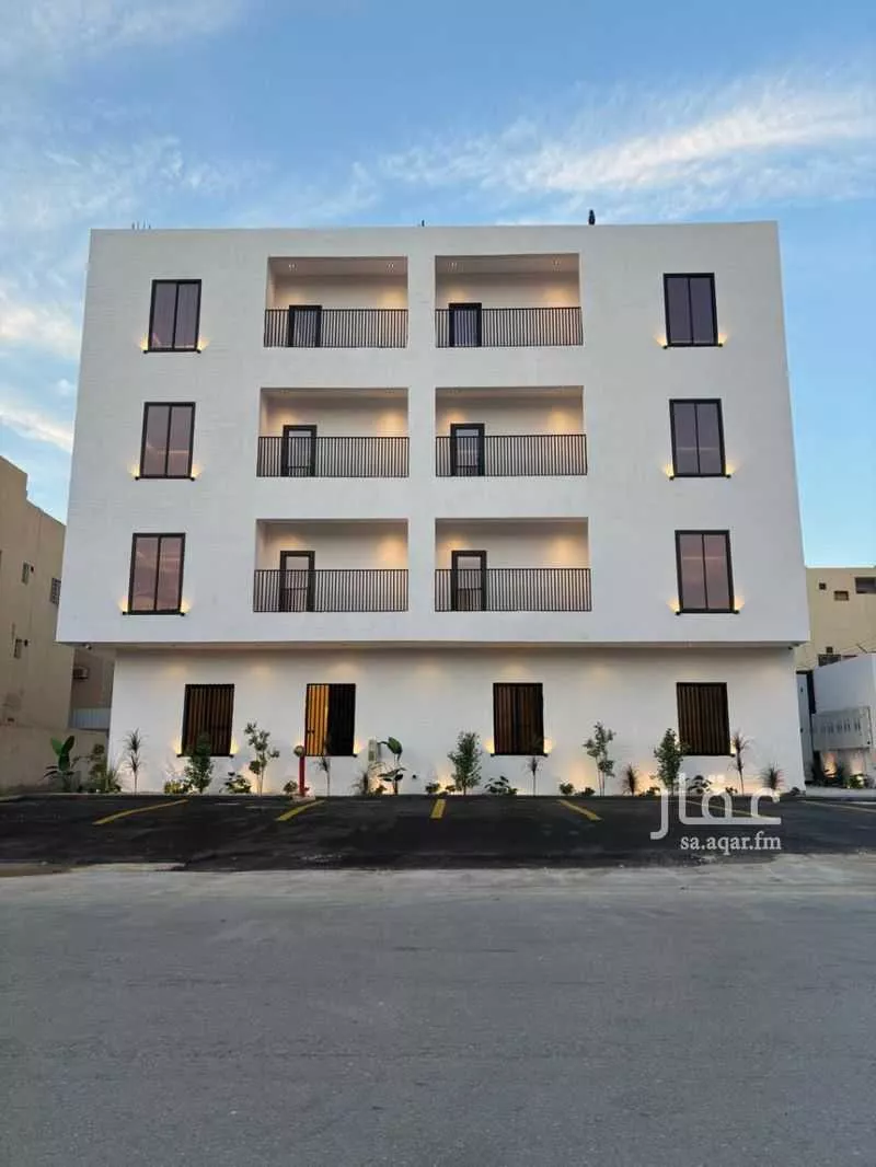 630 sqm building in Ad Dar Al Baida 7