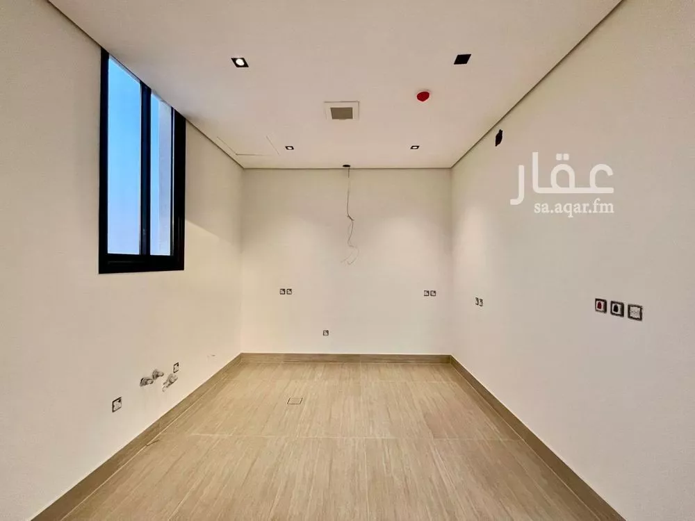 عمارة 899 م² في المهدية 11
