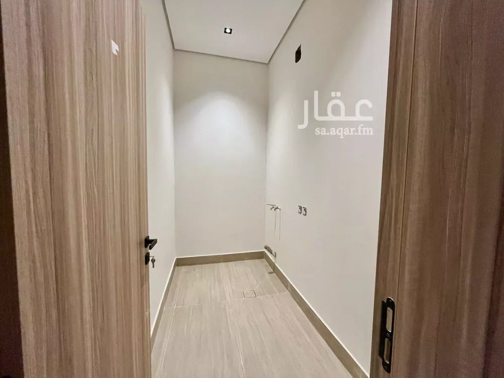 عمارة 900 م² في المهدية 15