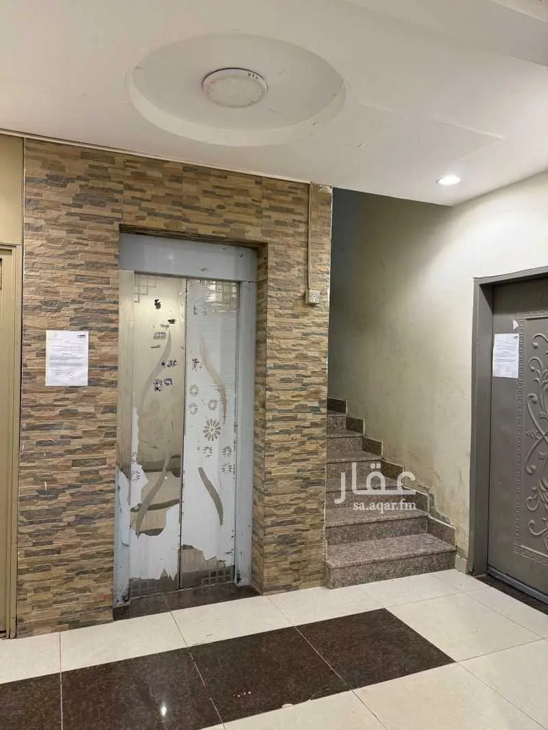 عمارة 429 م² في العارض 3