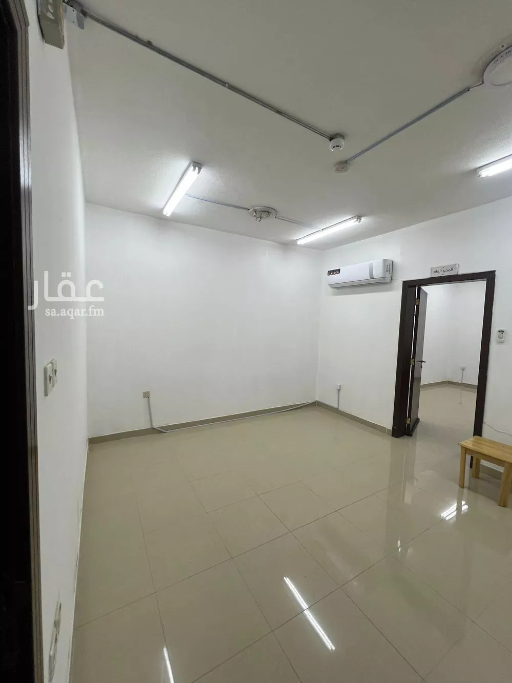 900 sqm office in Dhahrat Laban 6