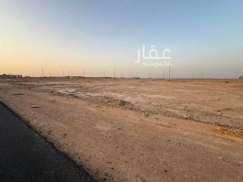 أرض 1050 م² في ديراب 4