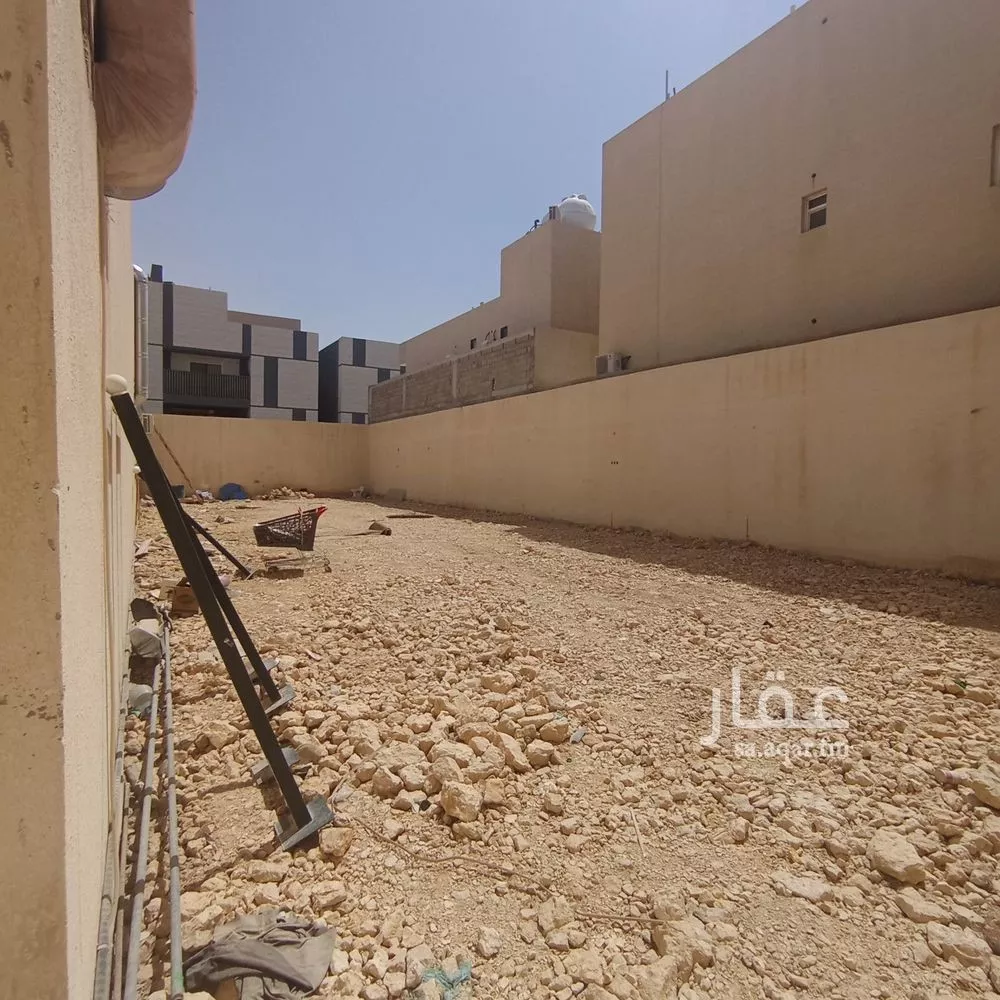 1050 sqm land in Al Narjis 3
