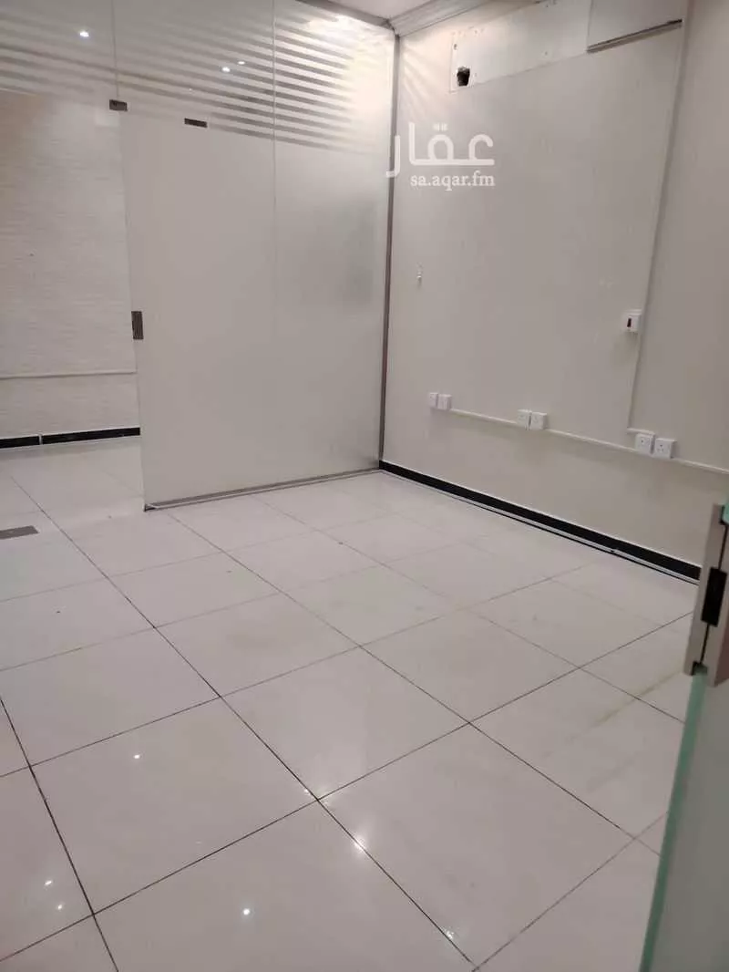 2520 sqm office in Al Aqiq 6