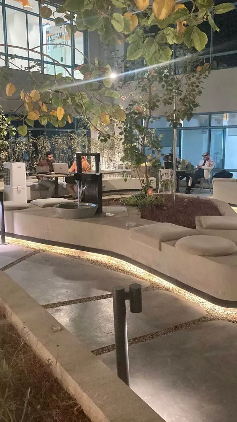 5000 sqm office in As Suwaidi 14