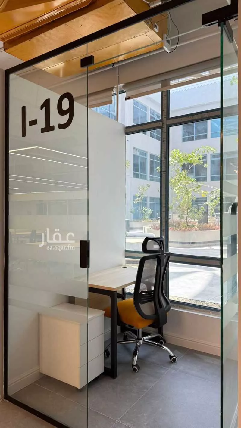 5000 sqm office in As Suwaidi 7